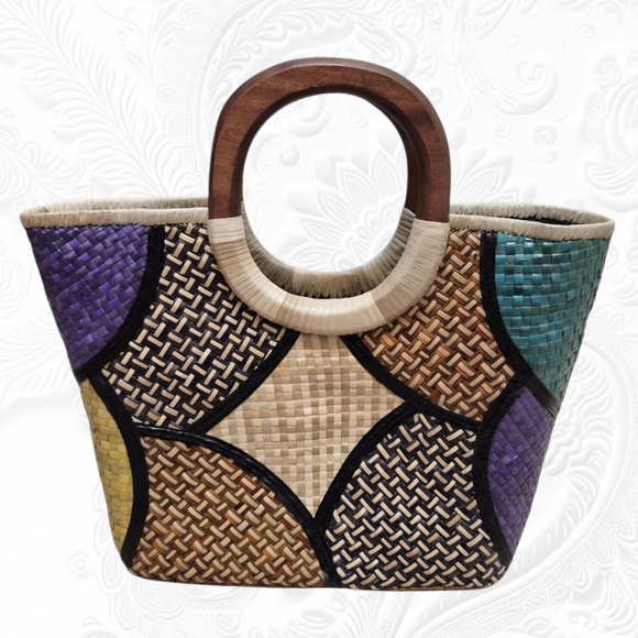 No Brand Handbags - Handmade Woven Pandan Leaves Multicolor Tote Bag with Wooden Handles, Large